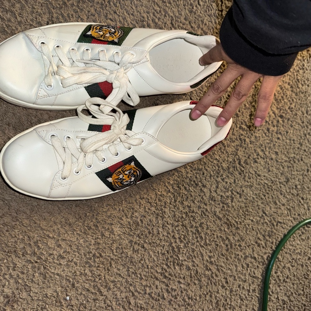 White Sneakers With Tiger Patch - image 1